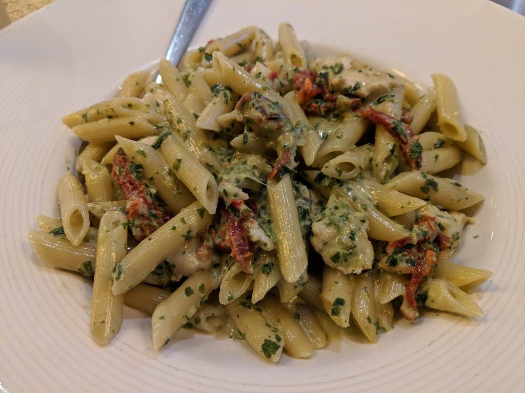 California Pizza Kitchen at Stoneridge Mall | restaurant | Stoneridge Mall, 1328 Stoneridge Mall Rd d122, Pleasanton, CA 94588, USA | 9252519771 OR +1 925-251-9771