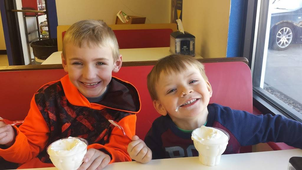 Dairy Queen | restaurant | 365 Beaver Kreek Center a, North Liberty, IA 52317, USA | 3196262011 OR +1 319-626-2011