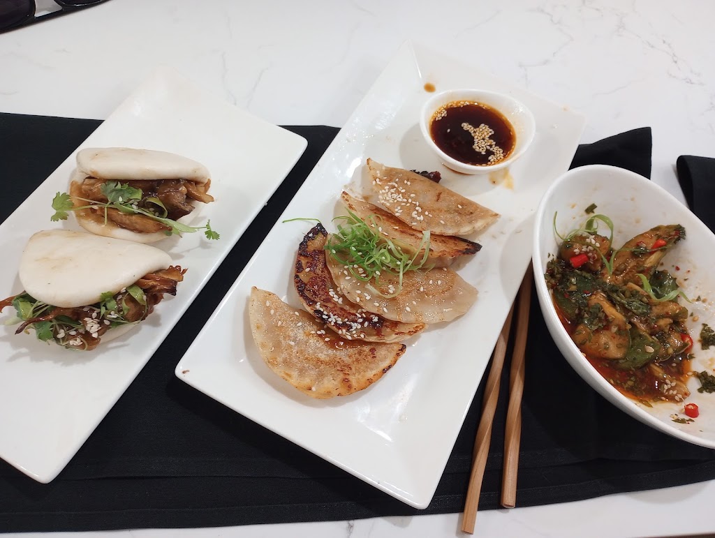 ネクスト トゥー 14 (Next To 14) | restaurant | 12 Railroad Ave, Warwick, NY 10990, USA | 8455441298 OR +1 845-544-1298