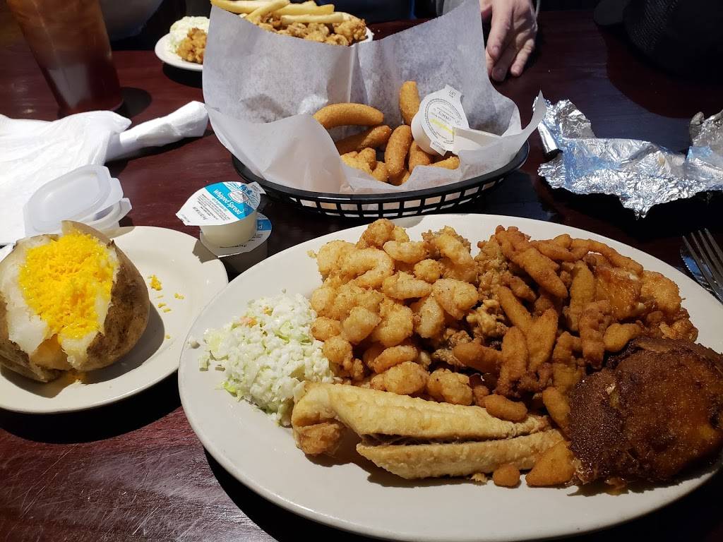 Becks Restaurant | restaurant | 1014 River Rd, Calabash, NC 28467, USA | 9105796776 OR +1 910-579-6776