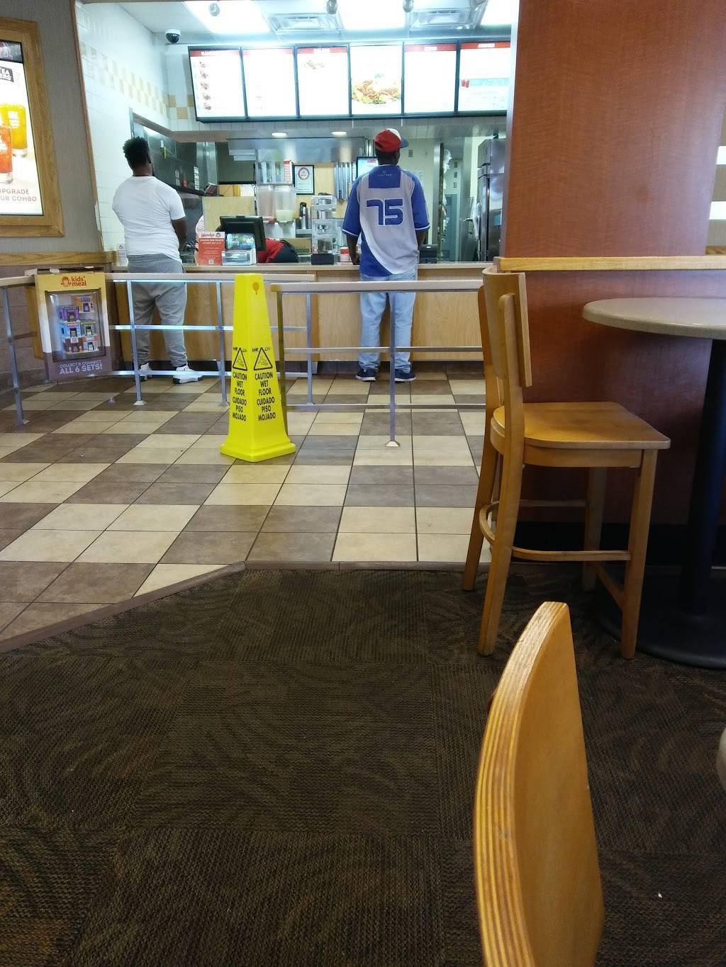 Wendys | restaurant | 3465 Union Blvd, St. Louis, MO 63115, USA | 3143822759 OR +1 314-382-2759