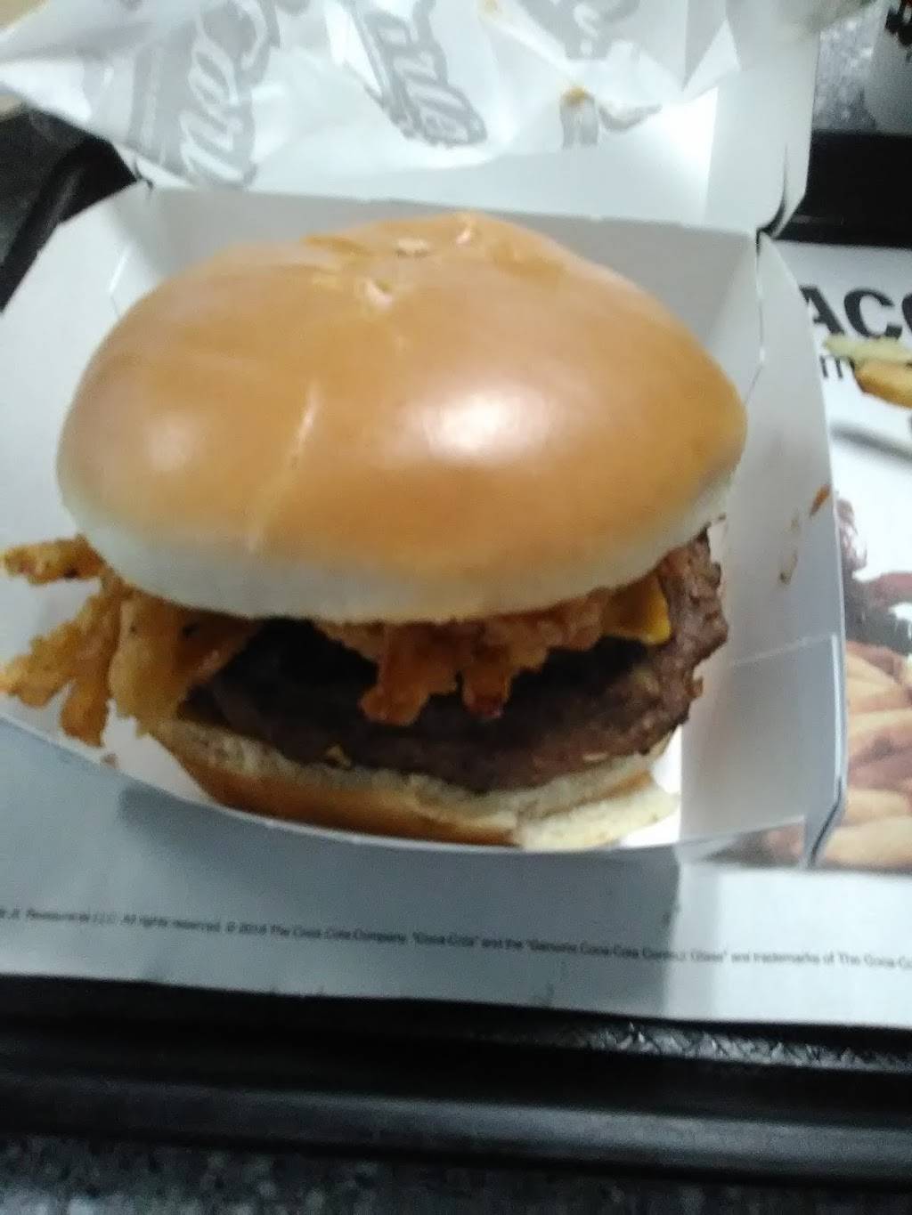 Carls Jr. | restaurant | 3413 W Florida Ave, Hemet, CA 92545, USA | 9516523086 OR +1 951-652-3086