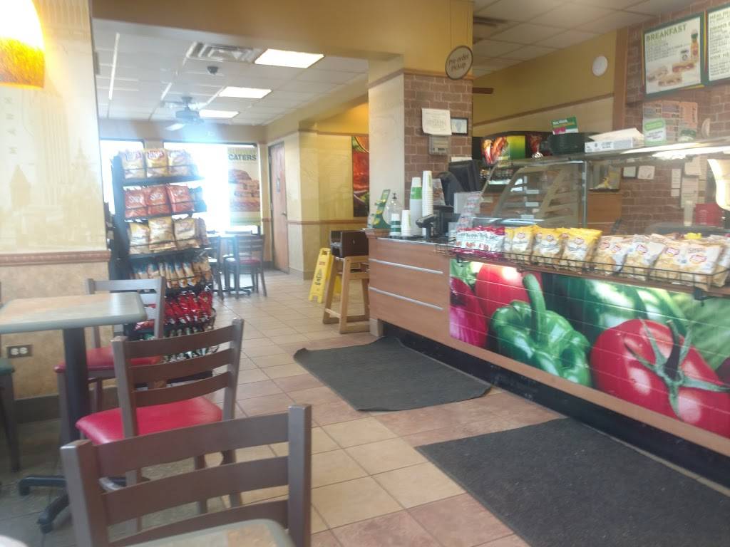 Subway Restaurants | restaurant | 10113 Main St, Hebron, IL 60034, USA | 8156484181 OR +1 815-648-4181