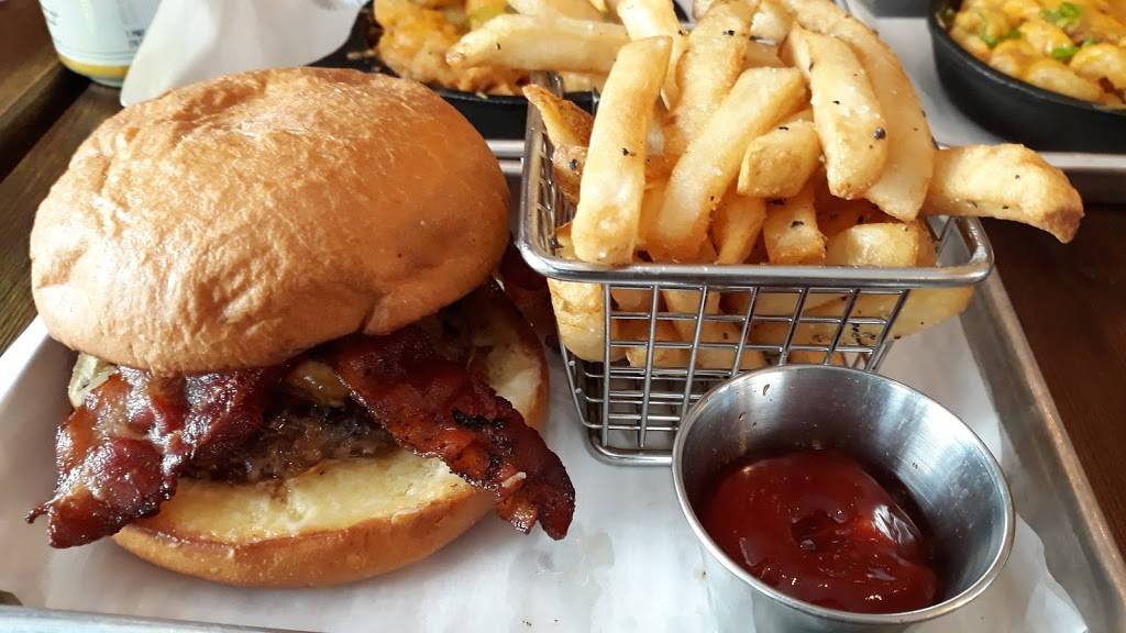 The Southern Table | restaurant | 227 N 1st St, Pulaski, TN 38478, USA | 9312926333 OR +1 931-292-6333