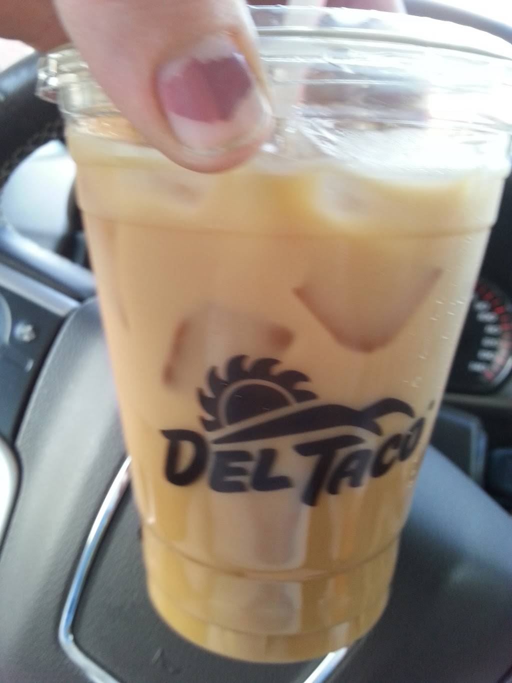 Del Taco | meal takeaway | 1688 N Perris Blvd, Perris, CA 92571, USA | 9514431100 OR +1 951-443-1100