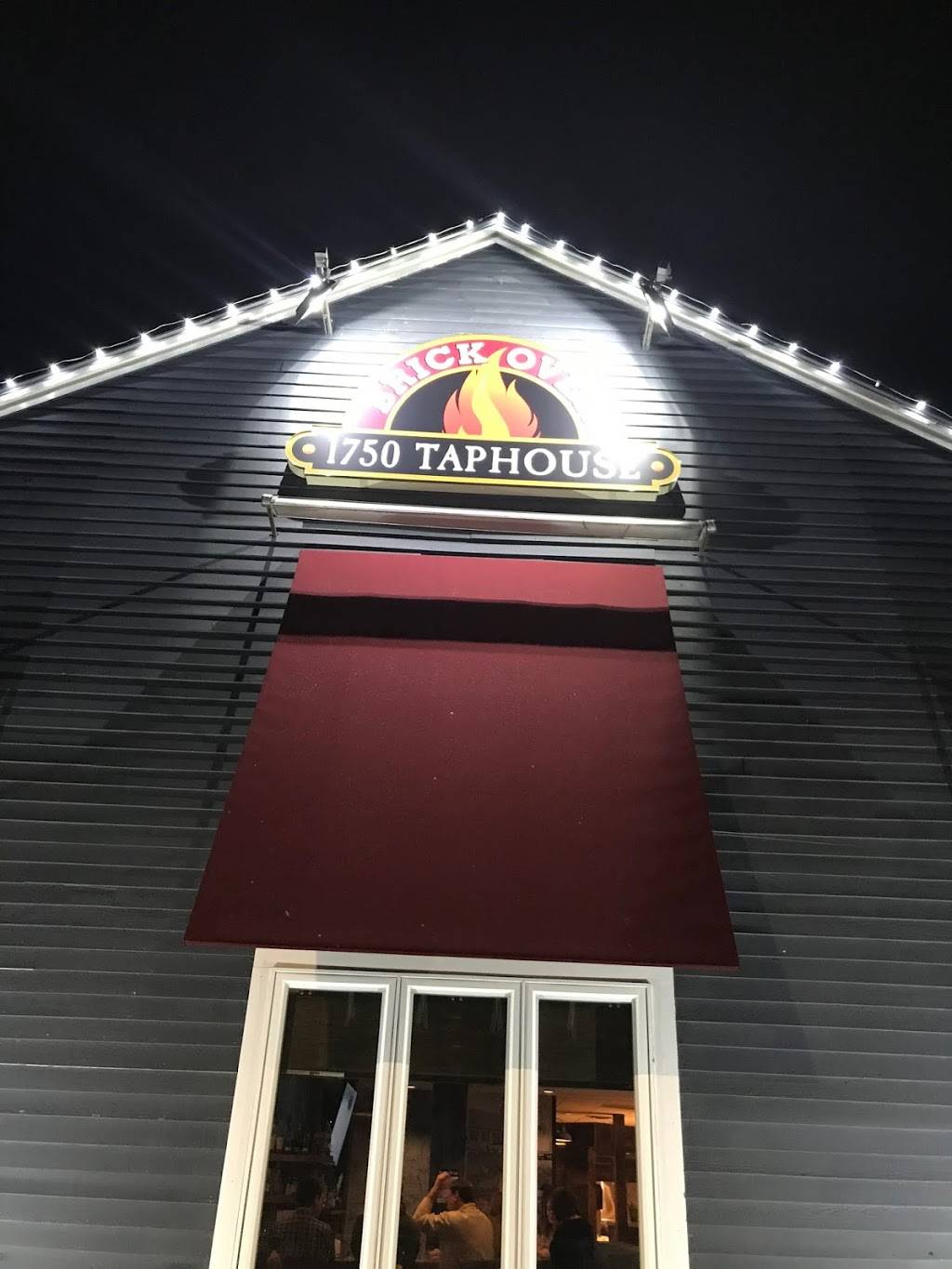 1750 Taphouse | restaurant | 170 NH-101, Bedford, NH 03110, USA | 6034882573 OR +1 603-488-2573