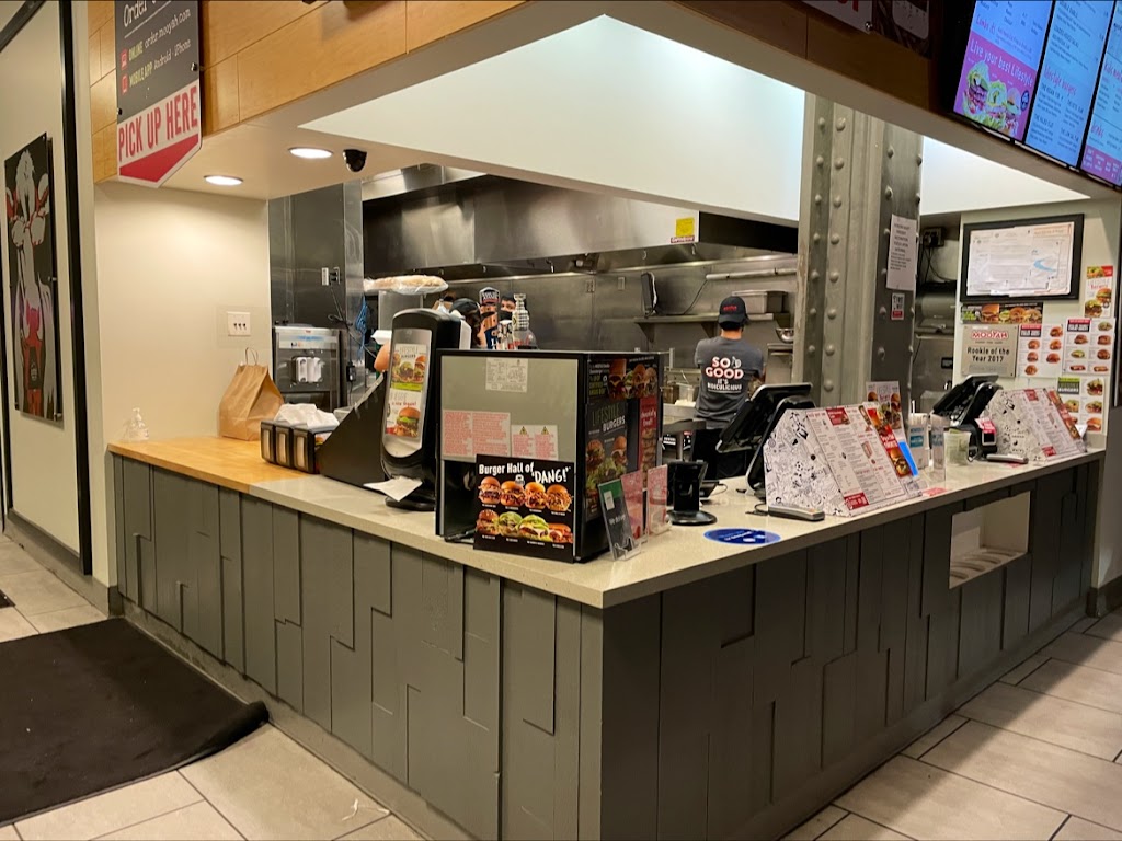 MOOYAH Burgers, Fries & Shakes | restaurant | 140 Tremont St, Boston, MA 02111, USA | 8572770176 OR +1 857-277-0176