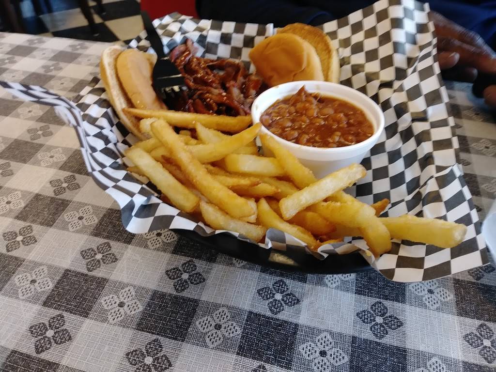 Smokin Ds Pit Stop BBQ | restaurant | 7822 US-51, Millington, TN 38053, USA | 9018734970 OR +1 901-873-4970