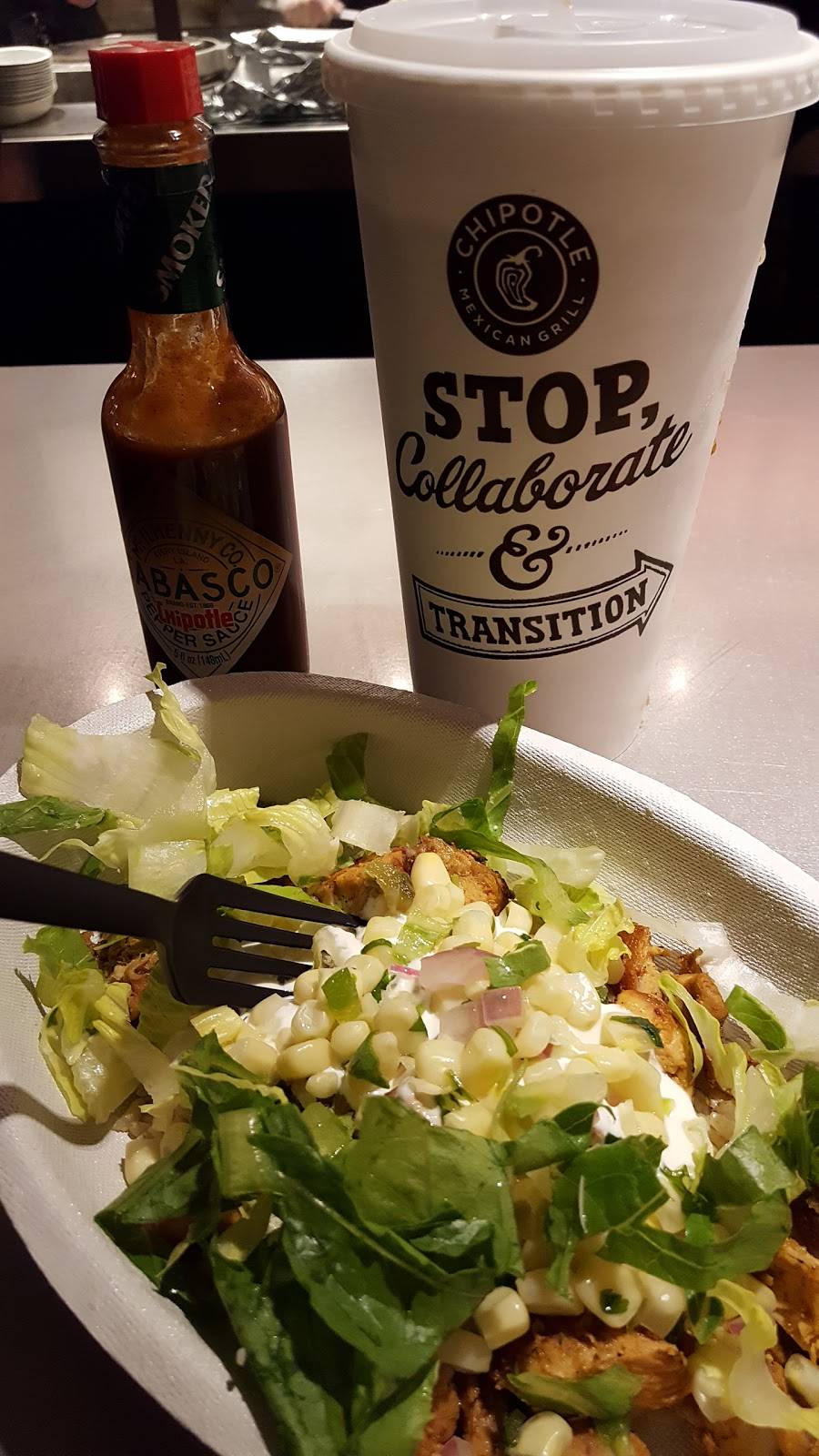 Chipotle Mexican Grill | restaurant | 1601 N State Rte 50, Bourbonnais, IL 60914, USA | 8159323225 OR +1 815-932-3225