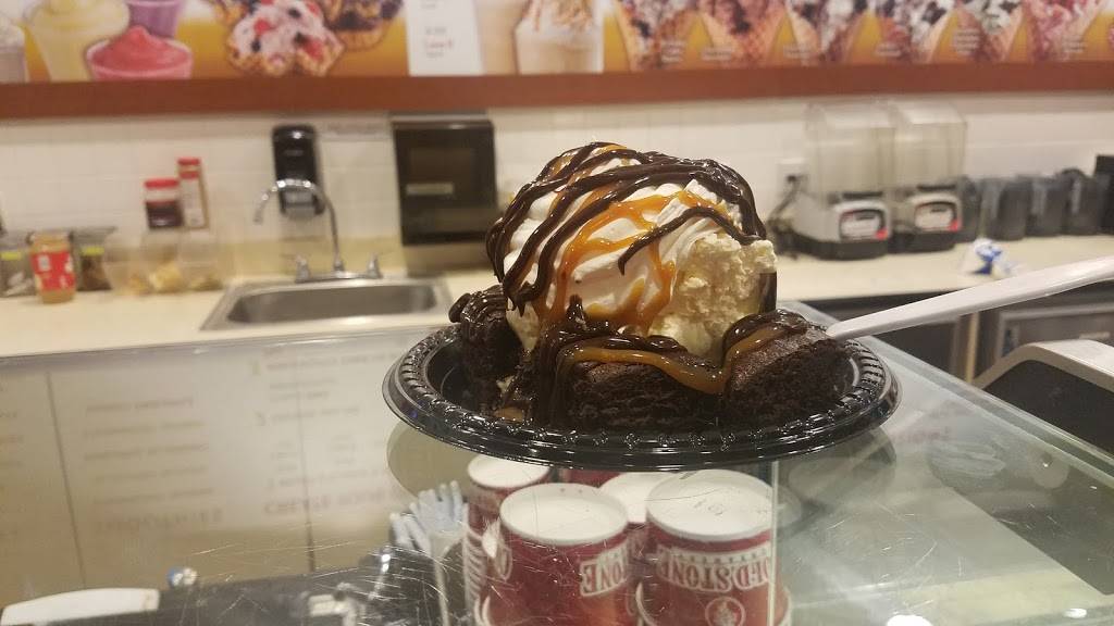 Cold Stone Creamery | bakery | 2311 Santa Barbara Blvd Ste 109, Cape Coral, FL 33991, USA | 2395731006 OR +1 239-573-1006