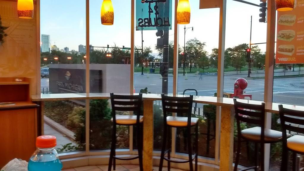 Subway | restaurant | 1212 S Michigan Ave, Chicago, IL 60605, USA | 3125881111 OR +1 312-588-1111