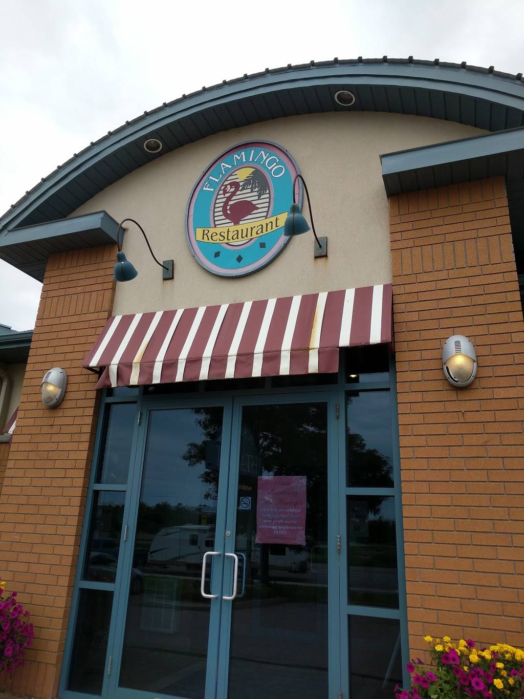 Flamingo Restaurant | restaurant | 435 OBrien Rd, Renfrew, ON K7V 3Z3, Canada | 6134324959 OR +1 613-432-4959