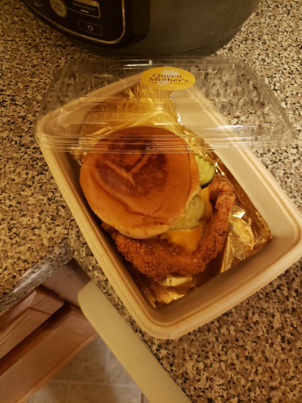 Queen Mothers Restaurant | restaurant | 918 S Lincoln St #2, Arlington, VA 22204, USA | 7039978474 OR +1 703-997-8474