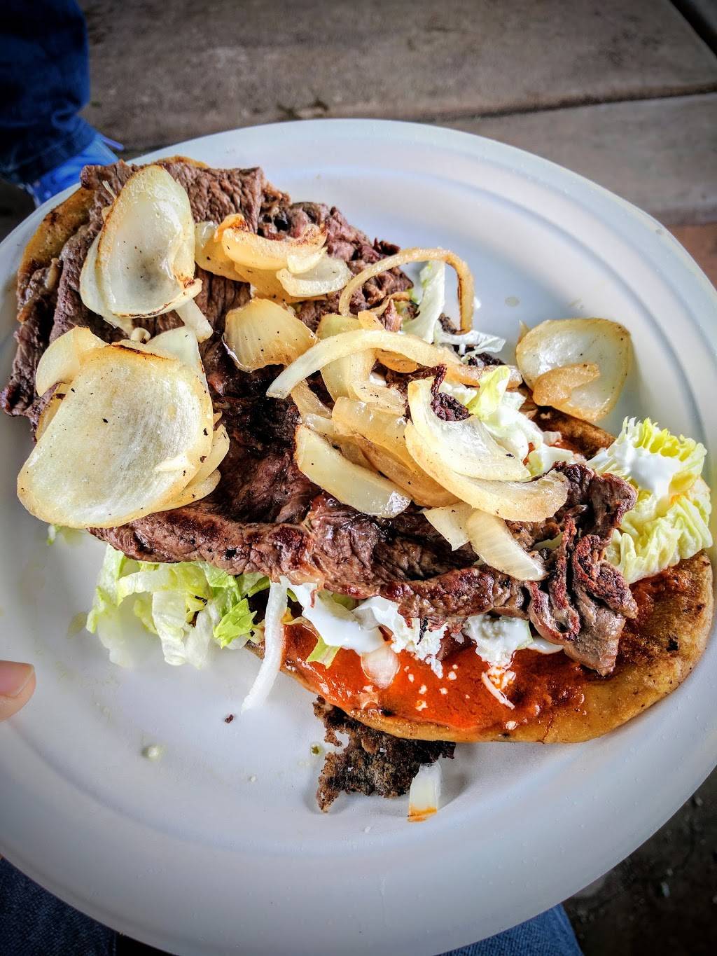 El Huarache Loco | restaurant | 100 Alemany Blvd, San Francisco, CA 94110, USA | 4159251403 OR +1 415-925-1403