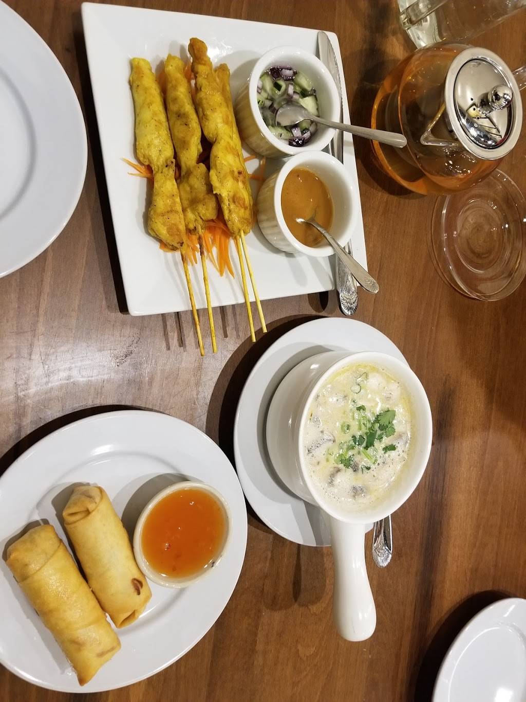 Thai House Bistro | restaurant | 3401 Owen Rd Suite 500, Fenton, MI 48430, USA | 8103548102 OR +1 810-354-8102