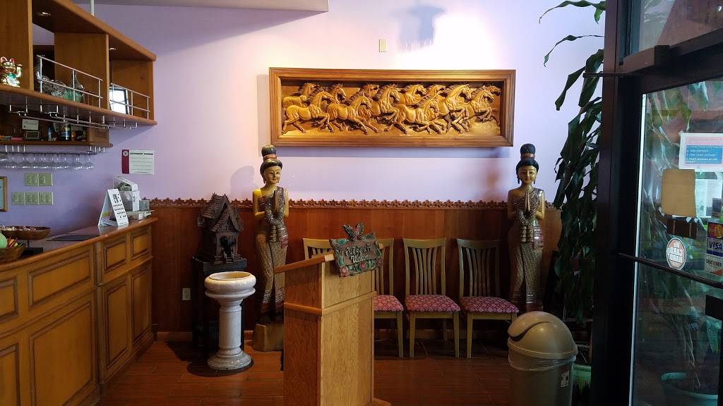 Thai Hut Restaurant | restaurant | 701 Highgrove Pl, Rockford, IL 61108, USA | 8153958330 OR +1 815-395-8330