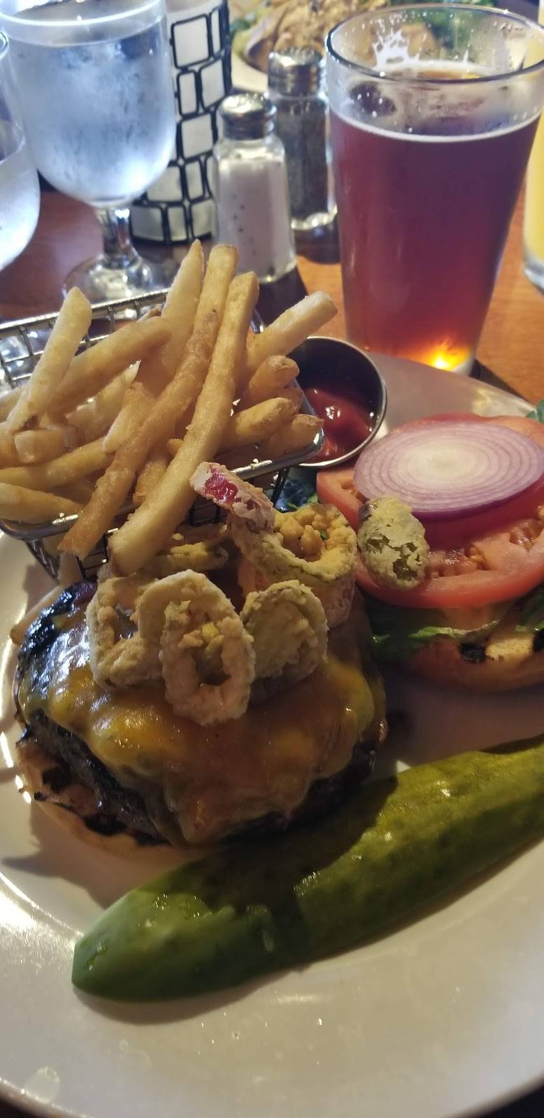 Black Cow Tap & Grill | restaurant | 16 Bay Rd, South Hamilton, MA 01982, USA | 9784681166 OR +1 978-468-1166