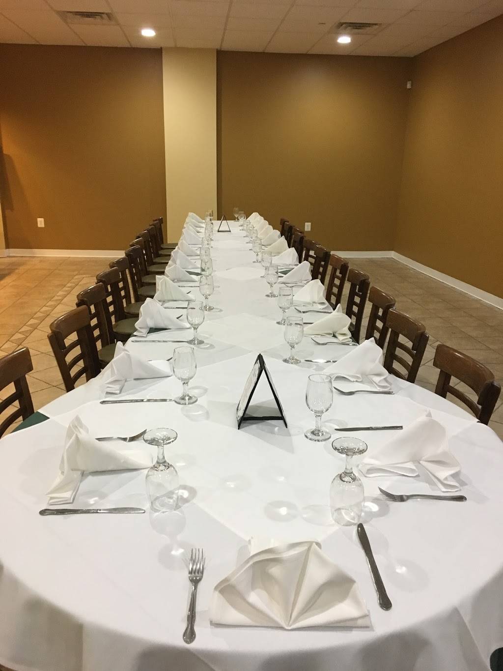 Hollywood Blue Ribbon Restaurant | restaurant | 256 Hollywood Ave, Hillside, NJ 07205, USA | 9089650300 OR +1 908-965-0300