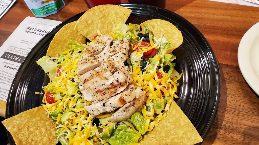 Bear Paw Bar & Grill | restaurant | 190 W Tudor Rd, Anchorage, AK 99503, USA | 9075638443 OR +1 907-563-8443