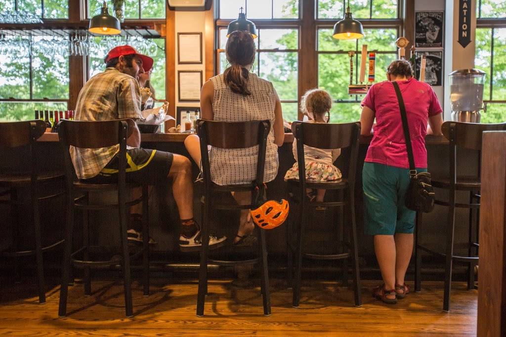 Ranch Camp | restaurant | 311 Mountain Rd, Stowe, VT 05672, USA | 8022532753 OR +1 802-253-2753