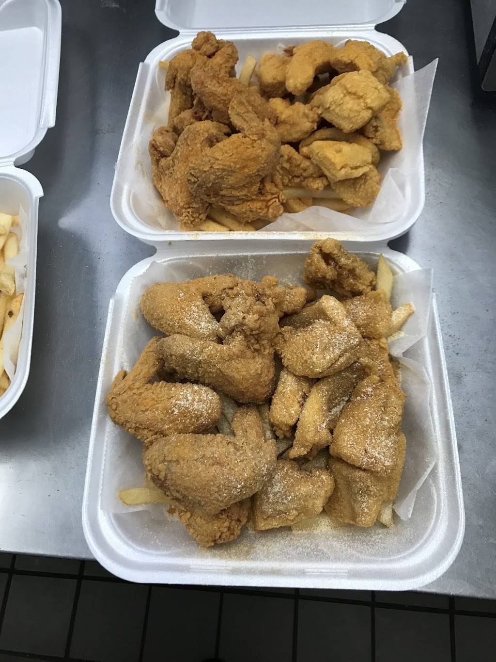 Jays Fish & chicken | restaurant | 5708 Brookdale Dr N, Minneapolis, MN 55443, USA | 7635036738 OR +1 763-503-6738