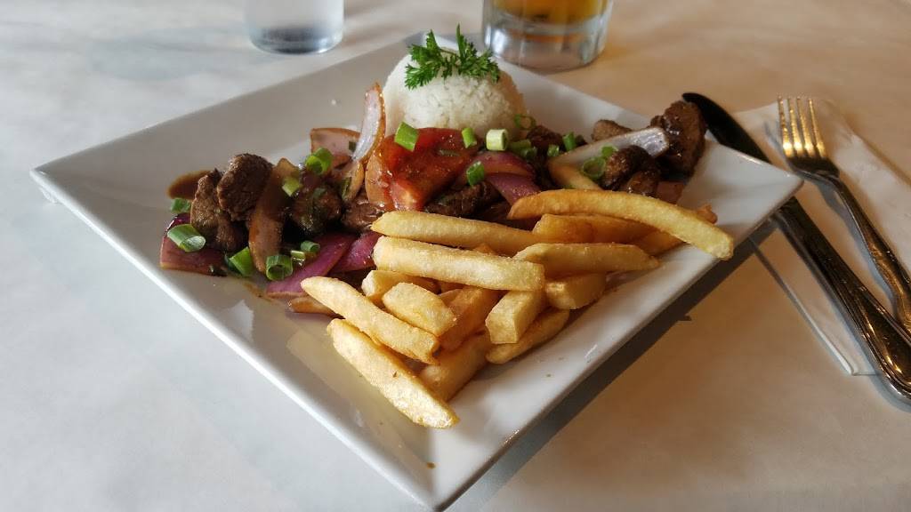 Pekaditos Mi Viejo San Juan | restaurant | 11980 SW 8th St, Miami, FL 33184, USA | 3052202221 OR +1 305-220-2221