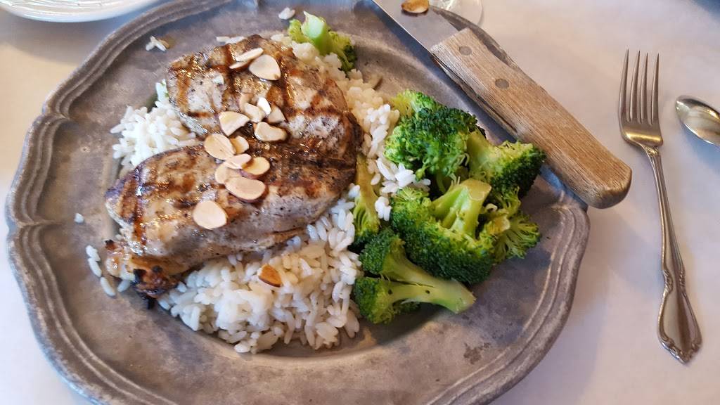 River Lake Inn Restaurant Gardens-Trails | restaurant | 767 Ralston Rd, Colon, MI 49040, USA | 2694322626 OR +1 269-432-2626