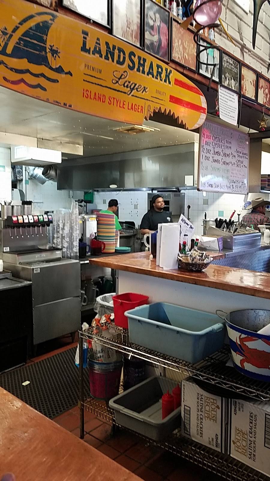 J&J Oyster Bar | restaurant | 612 University Dr, Fort Worth, TX 76107, USA | 8173352756 OR +1 817-335-2756