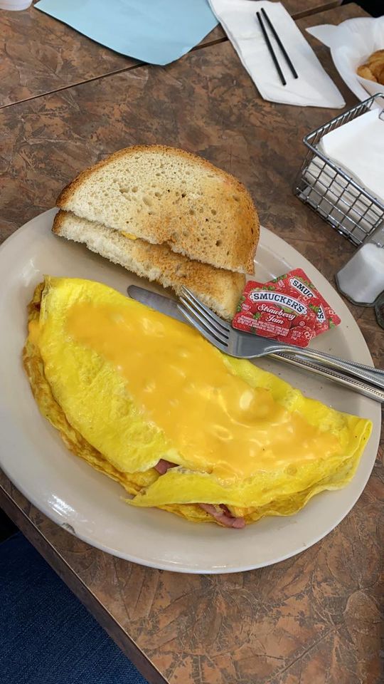 Southside Deli | restaurant | 1825 Hillview St, Sarasota, FL 34239, USA | 9413309302 OR +1 941-330-9302