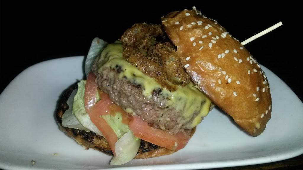 Slide Bar-B-Q | restaurant | 65th Pl, Maspeth, NY 11378, USA | 7185650565 OR +1 718-565-0565