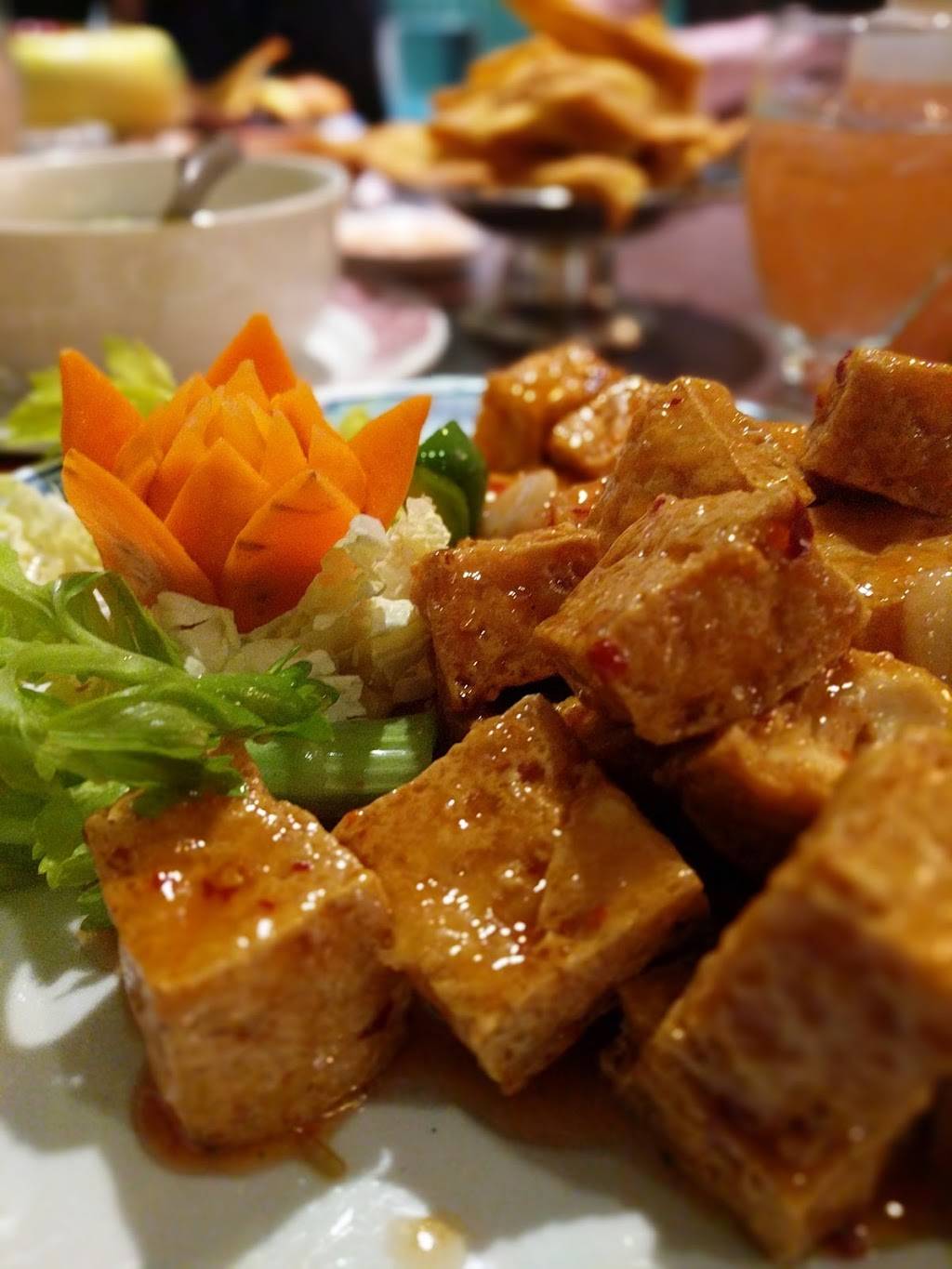 Bamboo House | restaurant | 2223 Northampton St, Holyoke, MA 01040, USA | 4135364299 OR +1 413-536-4299