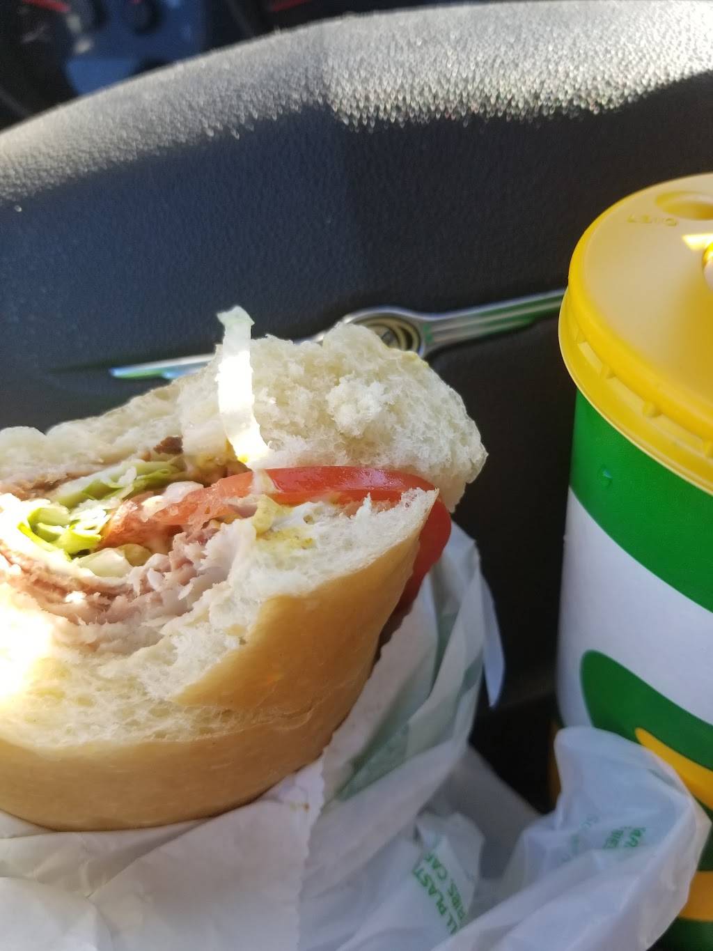 Subway Restaurants | restaurant | 9044 Overland Plaza, Overland, MO 63114, USA | 3147330199 OR +1 314-733-0199