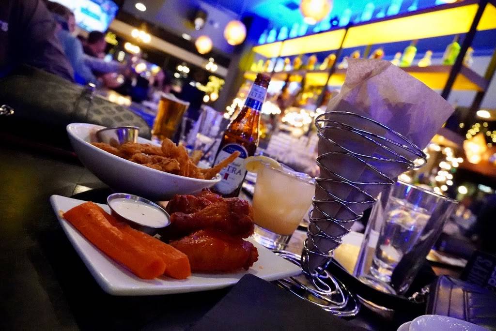 Black ‘N Blue | restaurant | 24300 Town Center Dr #110, Santa Clarita, CA 91355, USA | 6612889988 OR +1 661-288-9988