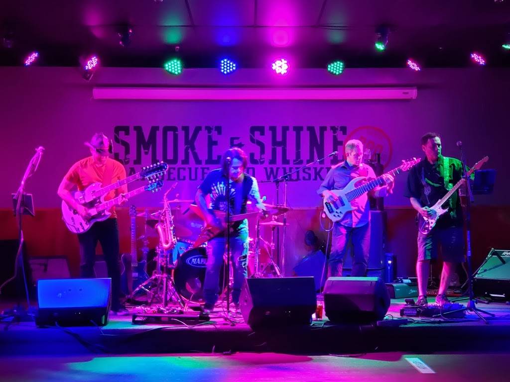 Smoke & Shine | restaurant | 11516 124th Ave NE, Kirkland, WA 98034, USA | 4259688206 OR +1 425-968-8206