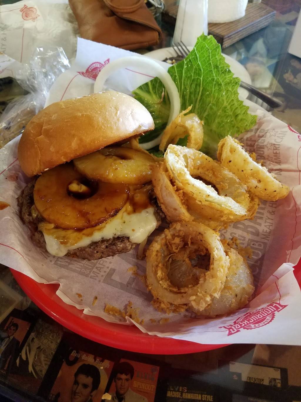 Fuddruckers | restaurant | 1732 S Loop 288 #130, Denton, TX 76205, USA | 9402431300 OR +1 940-243-1300