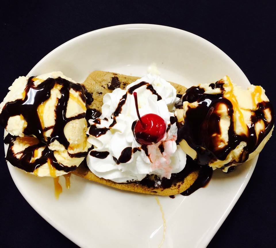 Hickory House Restaurant | restaurant | 7051 E Main St, Reynoldsburg, OH 43068, USA | 6148615962 OR +1 614-861-5962