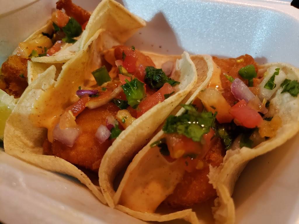 The Kickin Crab Riverside | restaurant | 2555 Canyon Springs Pkwy, Riverside, CA 92507, USA | 9516530880 OR +1 951-653-0880