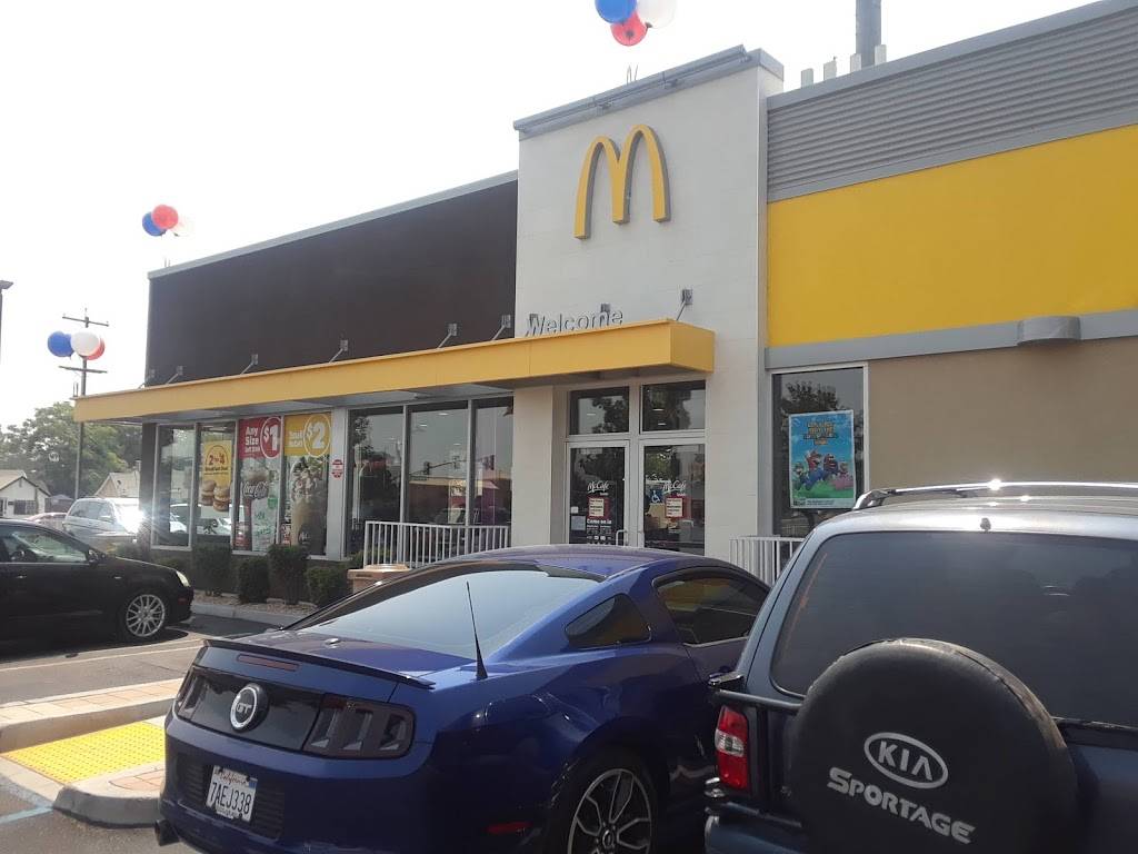 McDonalds | cafe | 11 S Chester Ave, Bakersfield, CA 93304, USA | 6613360372 OR +1 661-336-0372