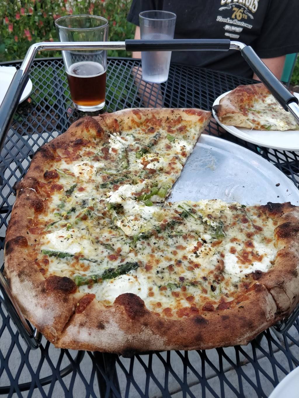 Wyeast Pizza | restaurant | 5601 W Vliet St, Milwaukee, WI 53208, USA | 4149433278 OR +1 414-943-3278