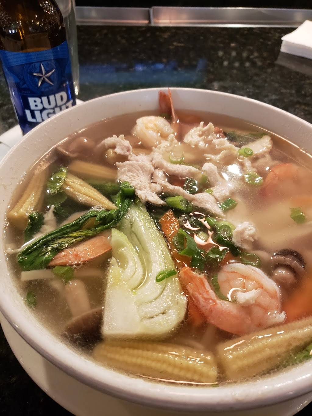 Golden Wok | restaurant | 8822 Wurzbach Rd, San Antonio, TX 78240, USA | 2106158282 OR +1 210-615-8282