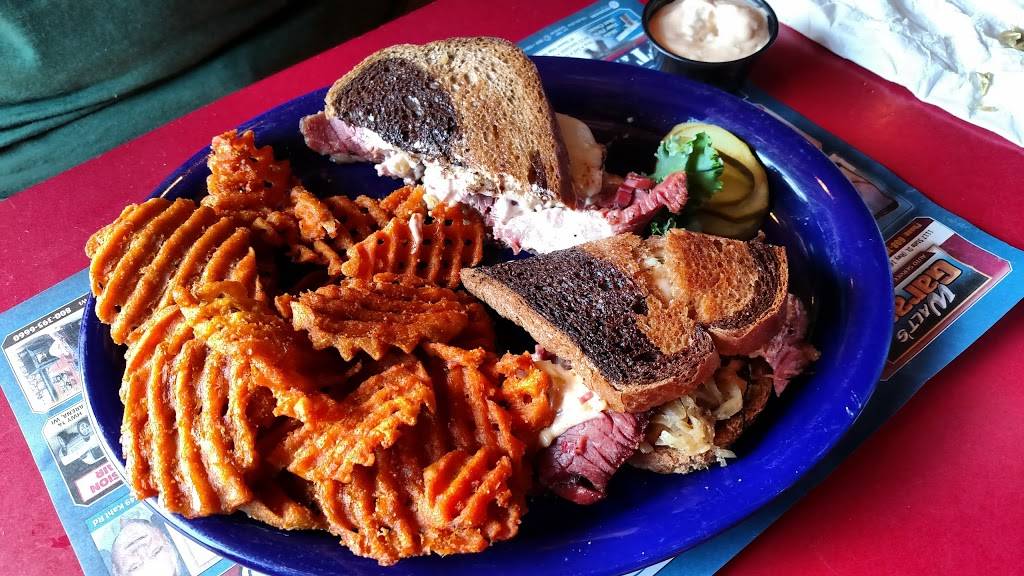 Rookies Food & Spirits | restaurant | 10267 US-14, Mazomanie, WI 53560, USA | 8444647942 OR +1 844-464-7942