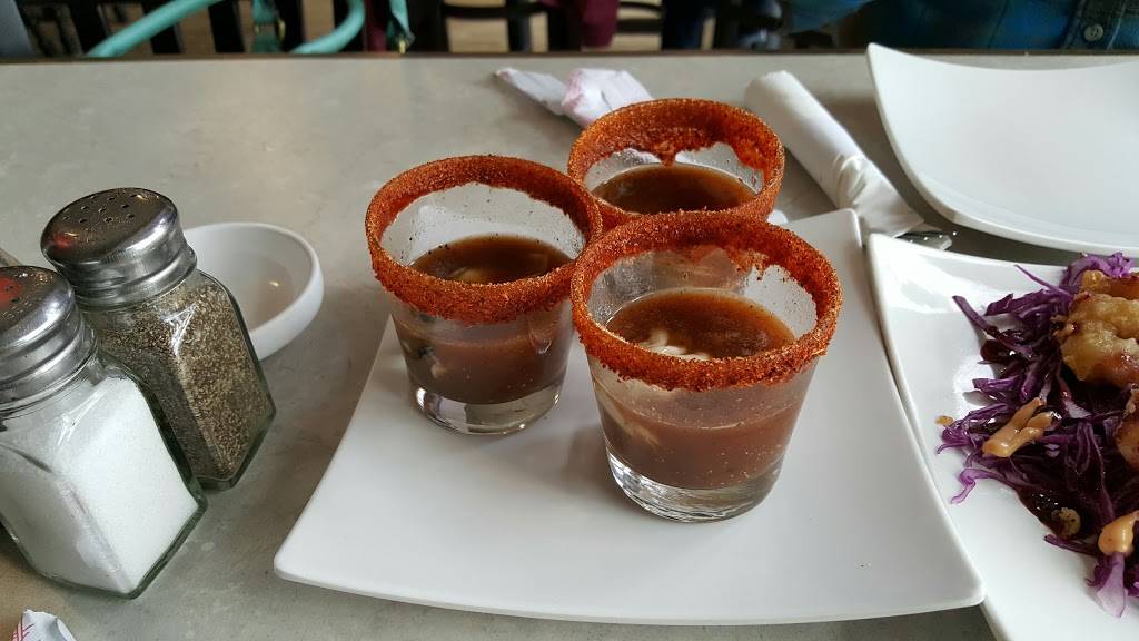 VIX Seafood & Sushi | restaurant | 7588 Monterey Rd, Gilroy, CA 95020, USA | 4086486797 OR +1 408-648-6797