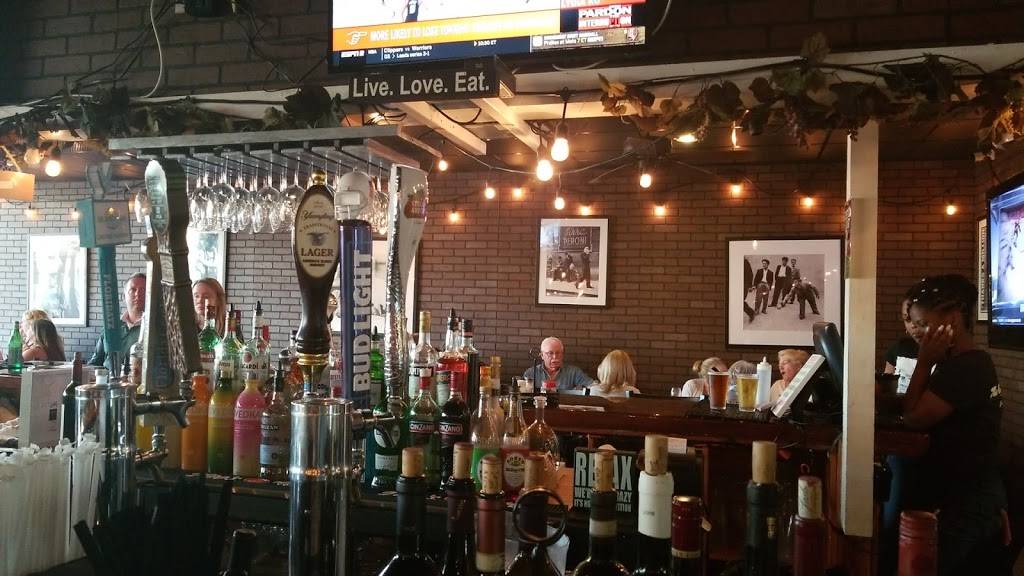 County Line Pizza Restaurant | restaurant | 875 Donald Ross Rd, Juno Beach, FL 33408, USA | 5616263662 OR +1 561-626-3662