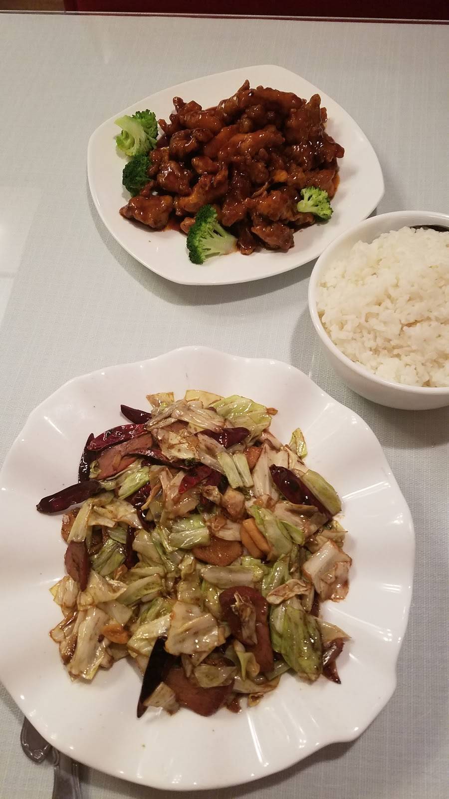 Sizzling Hut | restaurant | 1143, 404 N Main St, DeForest, WI 53532, USA | 6088462259 OR +1 608-846-2259