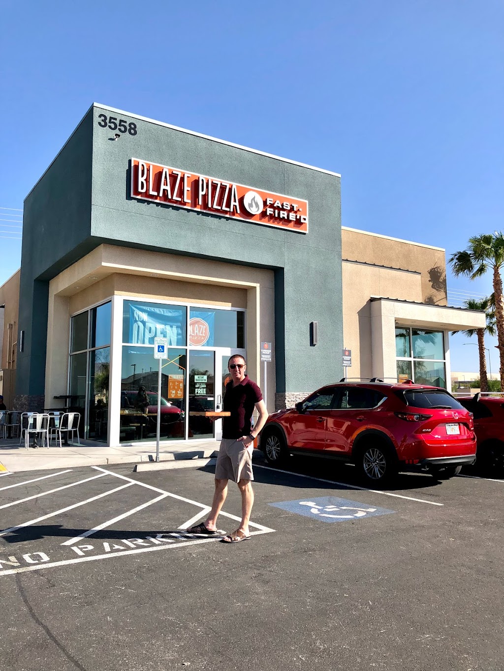 Blaze Pizza | restaurant | 3558 St Rose Pkwy, Henderson, NV 89052, USA | 7028679009 OR +1 702-867-9009