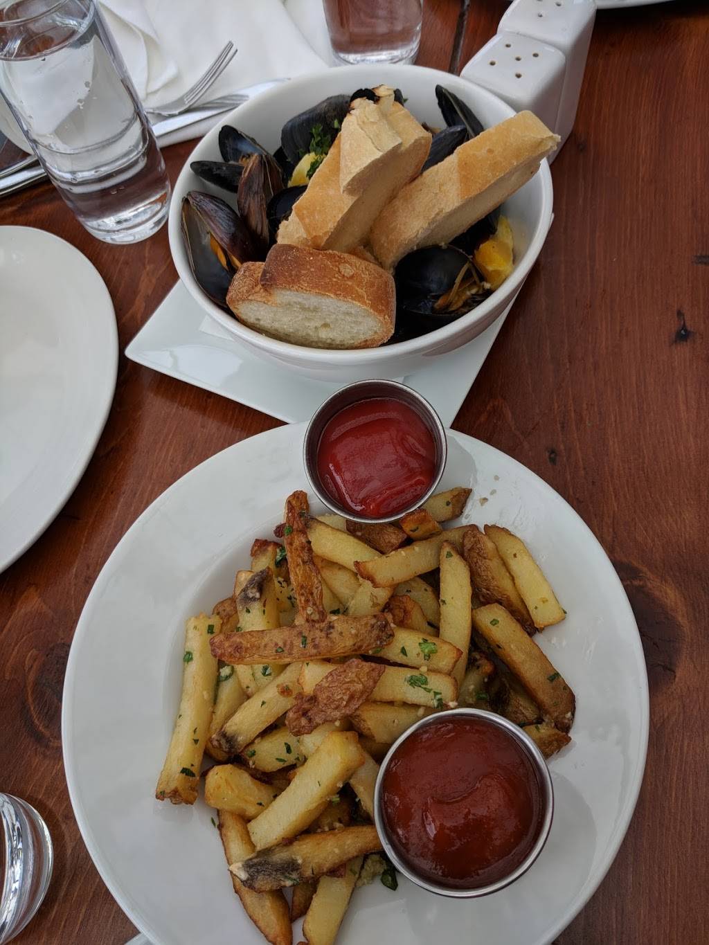 Fogs Kitchen | restaurant | 12938 Sir Francis Drake Blvd, Inverness, CA 94937, USA | 4156699696 OR +1 415-669-9696