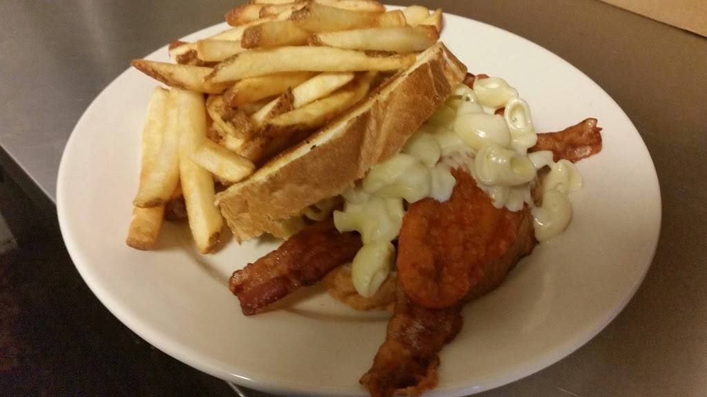 Cleats Club Seat Grille Old Brooklyn | restaurant | 3995 Jennings Rd, Cleveland, OH 44109, USA | 2163984498 OR +1 216-398-4498