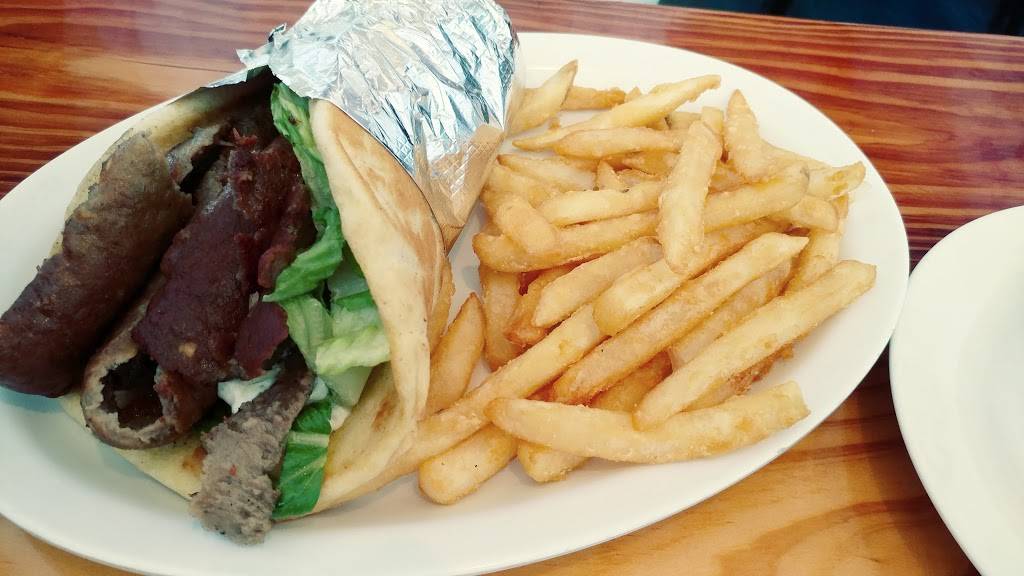 Spiros Taverna | restaurant | 1555 US-1, Vero Beach, FL 32960, USA | 7722173074 OR +1 772-217-3074