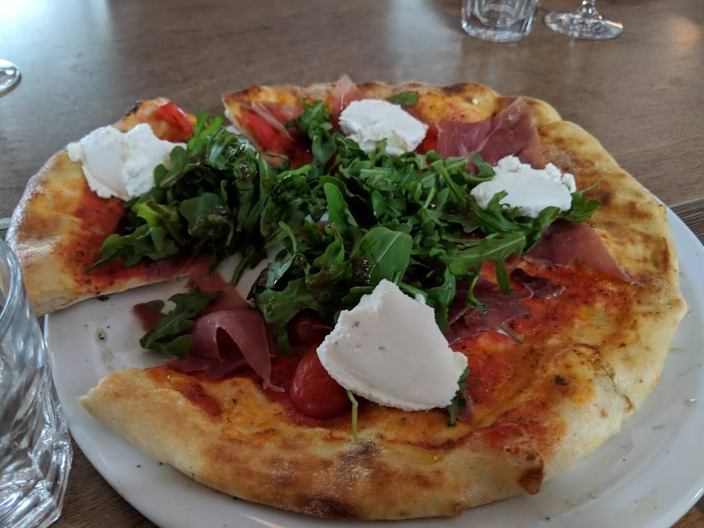 Pizzeria Geppetto | restaurant | 537 Sir Wilfred Laurier, Mont-Saint-Hilaire, QC J3H 4X7, Canada | 4502811311 OR +1 450-281-1311