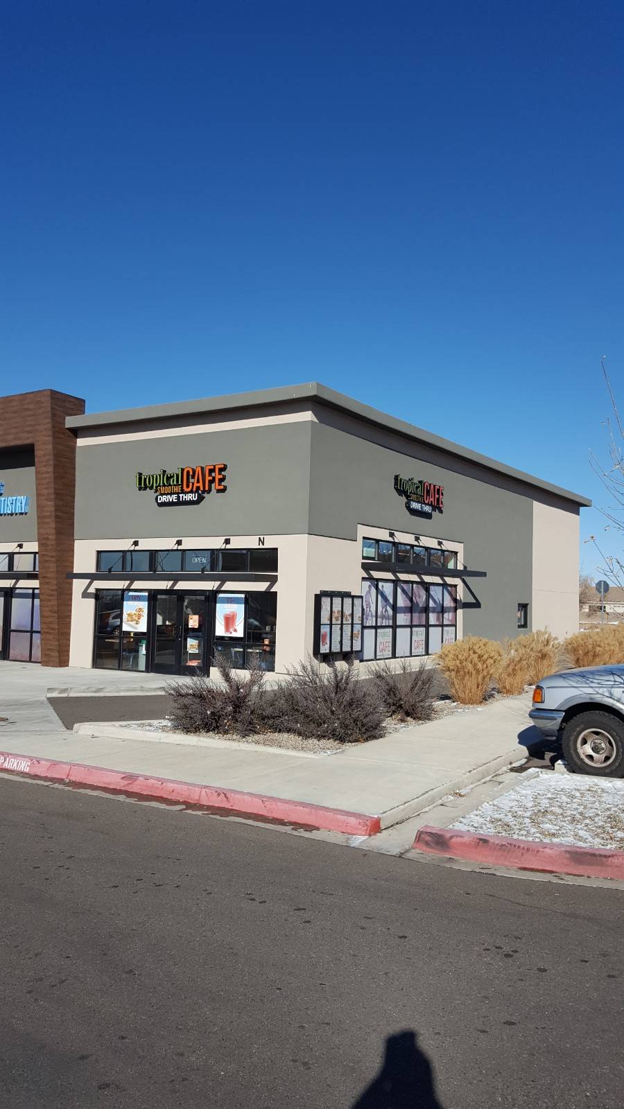 Tropical Smoothie Cafe | restaurant | 6400 Holly Ave NE, Albuquerque, NM 87113, USA | 5052002727 OR +1 505-200-2727